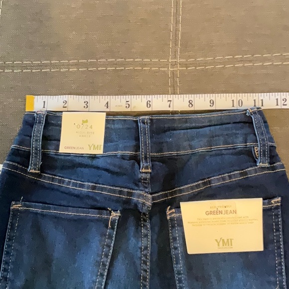 YMI - NWT High Rise Ankle Green Jean / 0 - Picture 14 of 15
